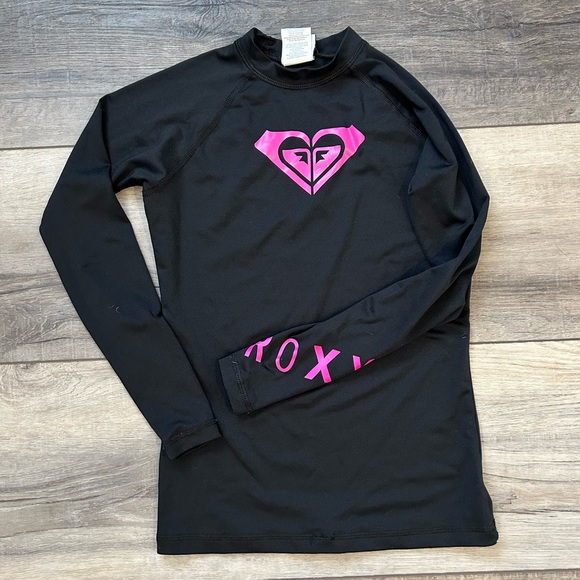 Roxy Rash Guard - Picture 1 of 3
